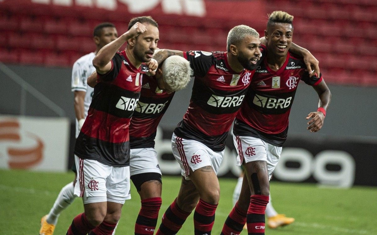 Mengao Bate O Palmeiras E Chega A Terceira Colocacao No Brasileirao Correio Metropolitano