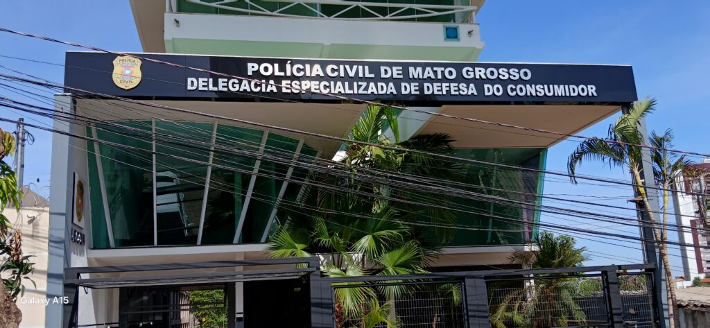 Operação Mamom mira agiota que emprestava dinheiro com juros de 20% ao mês e cobrava vítimas na Justiça